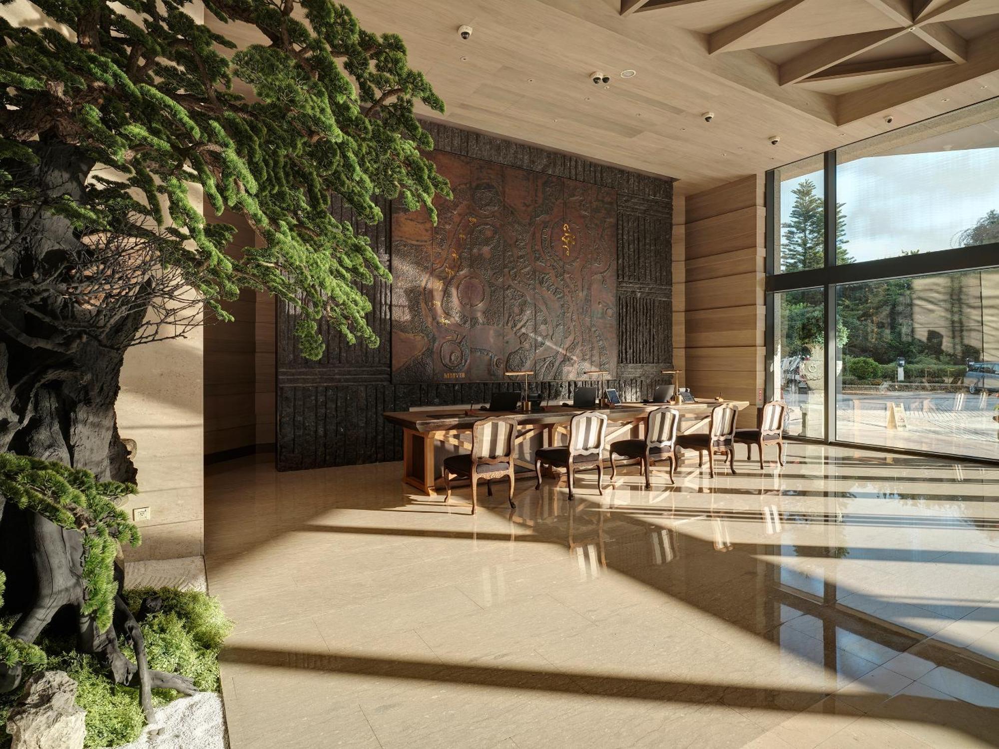 Fleur De Chine Hotel Yuchi Exteriér fotografie The interior of the hotel