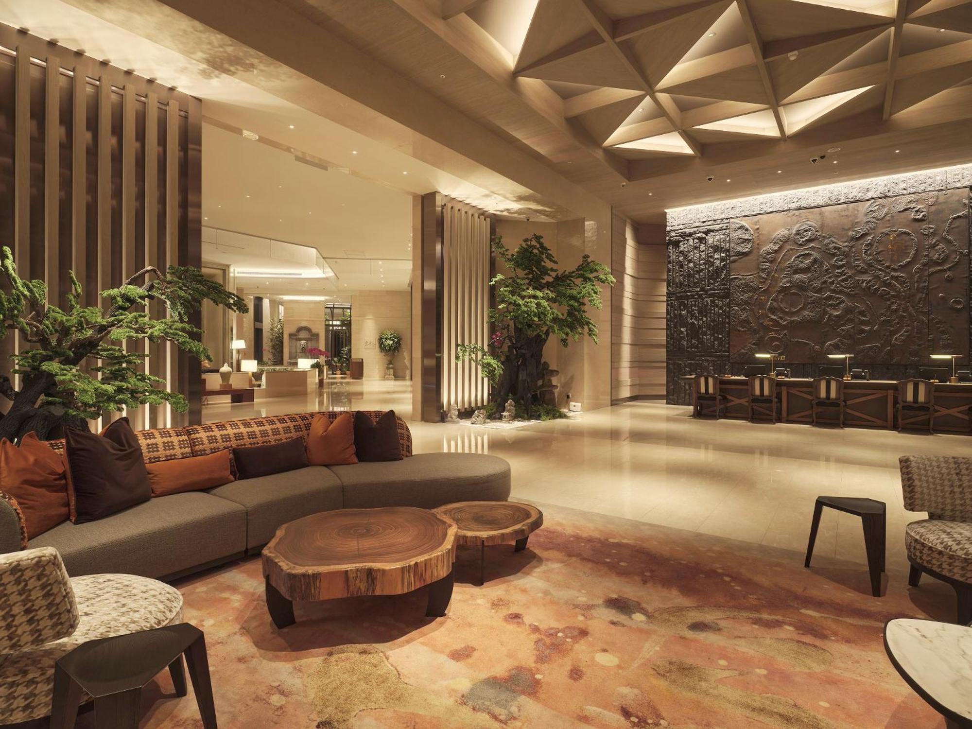 Fleur De Chine Hotel Yuchi Exteriér fotografie The lobby of the hotel