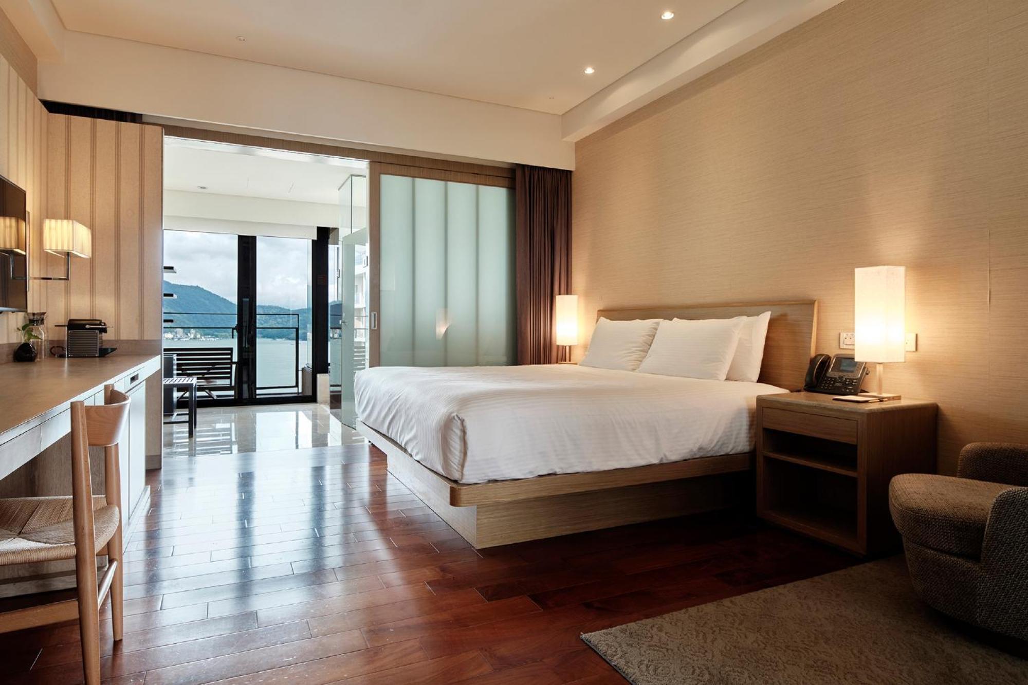 Fleur De Chine Hotel Yuchi Pokoj fotografie Deluxe Ocean View Room