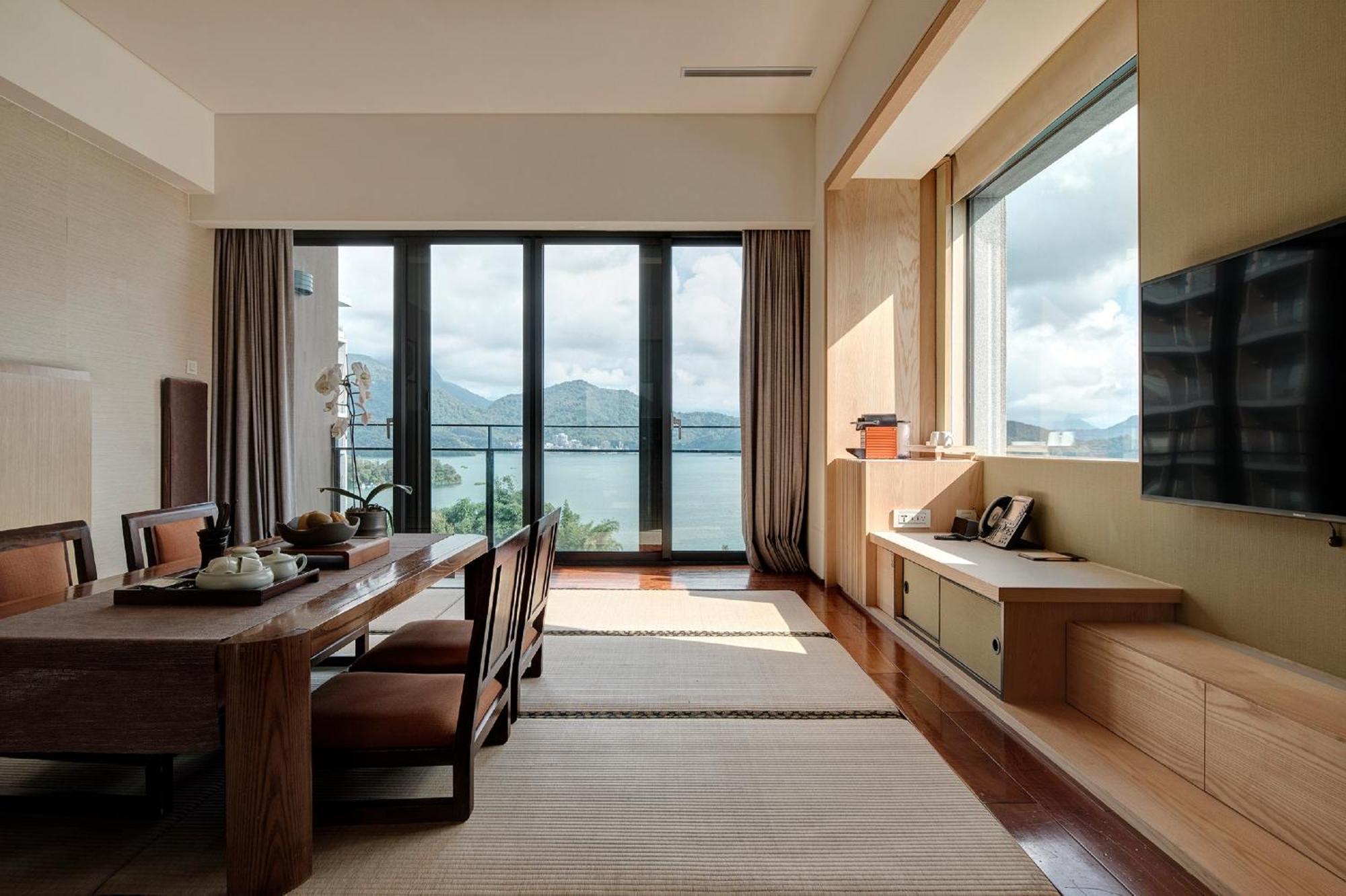 Fleur De Chine Hotel Yuchi Pokoj fotografie Interior of a suite at The Lily