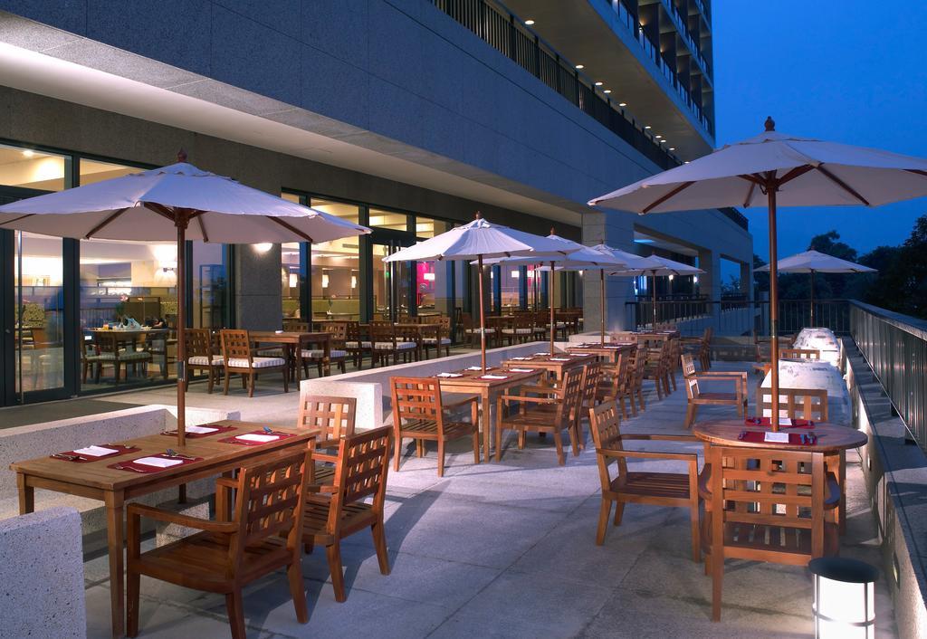 Fleur De Chine Hotel Yuchi Exteriér fotografie The Terrace